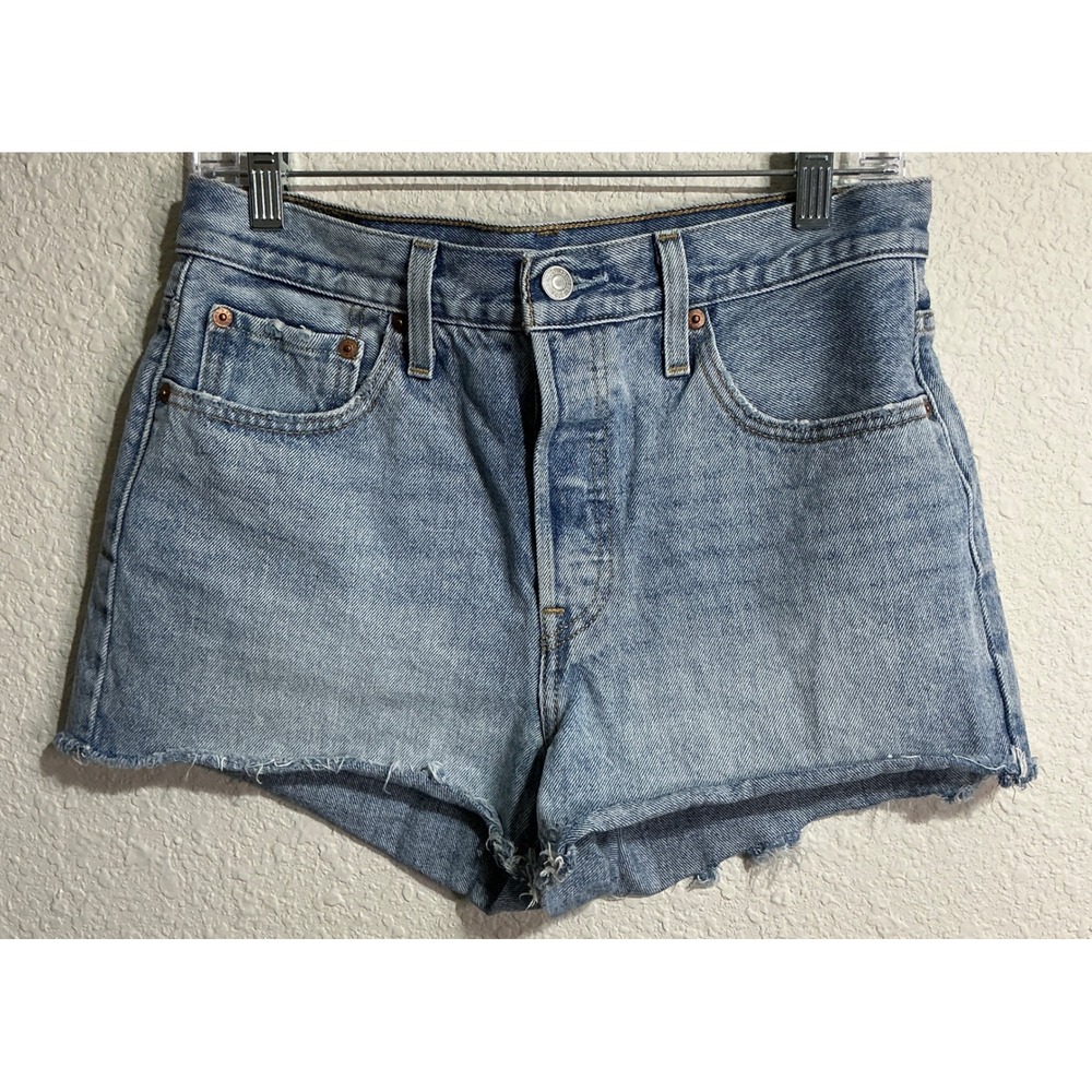 Levi's 501 W28 High-Rise Cutoff Denim Shorts Light Wash Raw Hem
Festival western